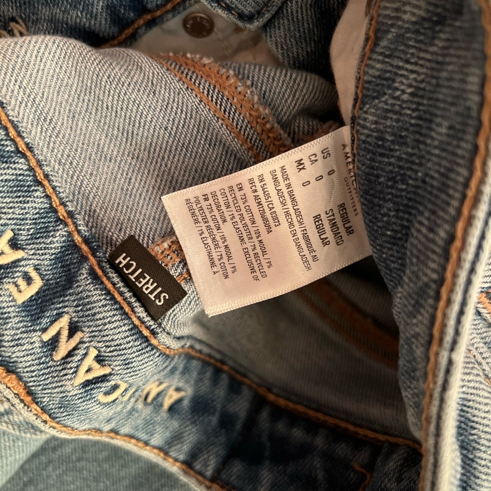 American Eagle mom jeans - Picture 6 of 6
